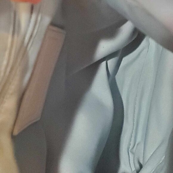 COACH WHITE SIGNATURE FLORAL BEE DUFFLE CROSSBODY - Picture 11 of 17